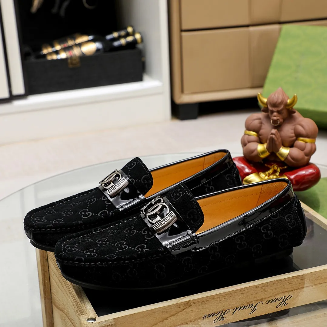 Men's shoes💰360💰🕷🕷️【 GUCCI 】Gucci's best-selling trendy men's casual slip-on shoes 🇨🇳Official website original 1:1 mold 💯Original quality, fine workmanship ☘Fashionable and versatile, perfect shape, comfortable on the feet 🍓Trendy men's recommended model, imported cowhide on the top layer 🎋High-quality pigskin lining, rubber wear-resistant and non-slip outsole, high-end atmosphere, worth owning 🍉Optional 38-44